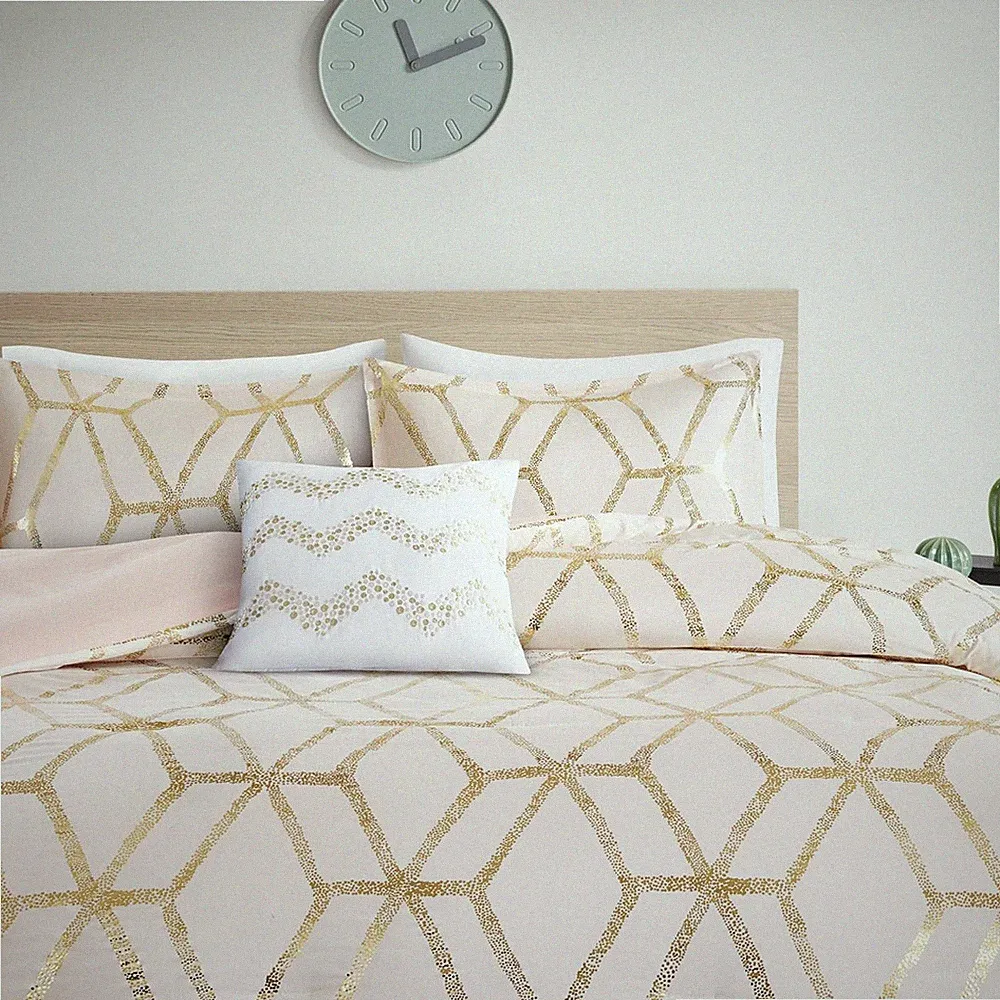 Vivian Comforter Set Ultra Soft All Season Lightweight Modern Geometric Glam